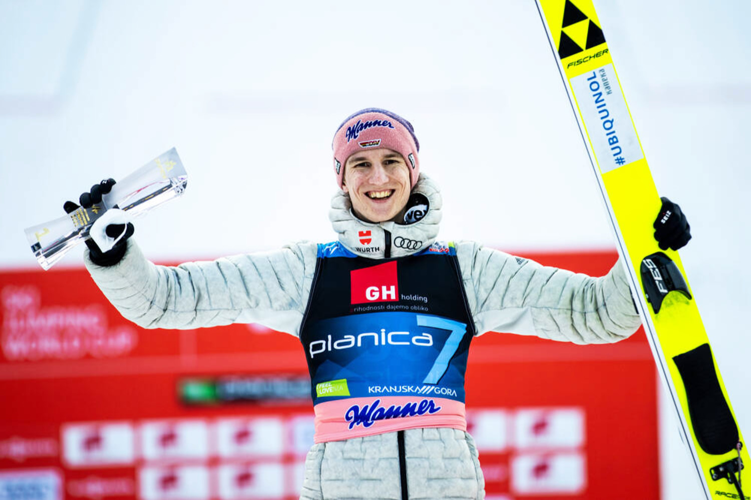 Skifliegen Karl Geiger triumphiert beim WeltcupFinale in Planica