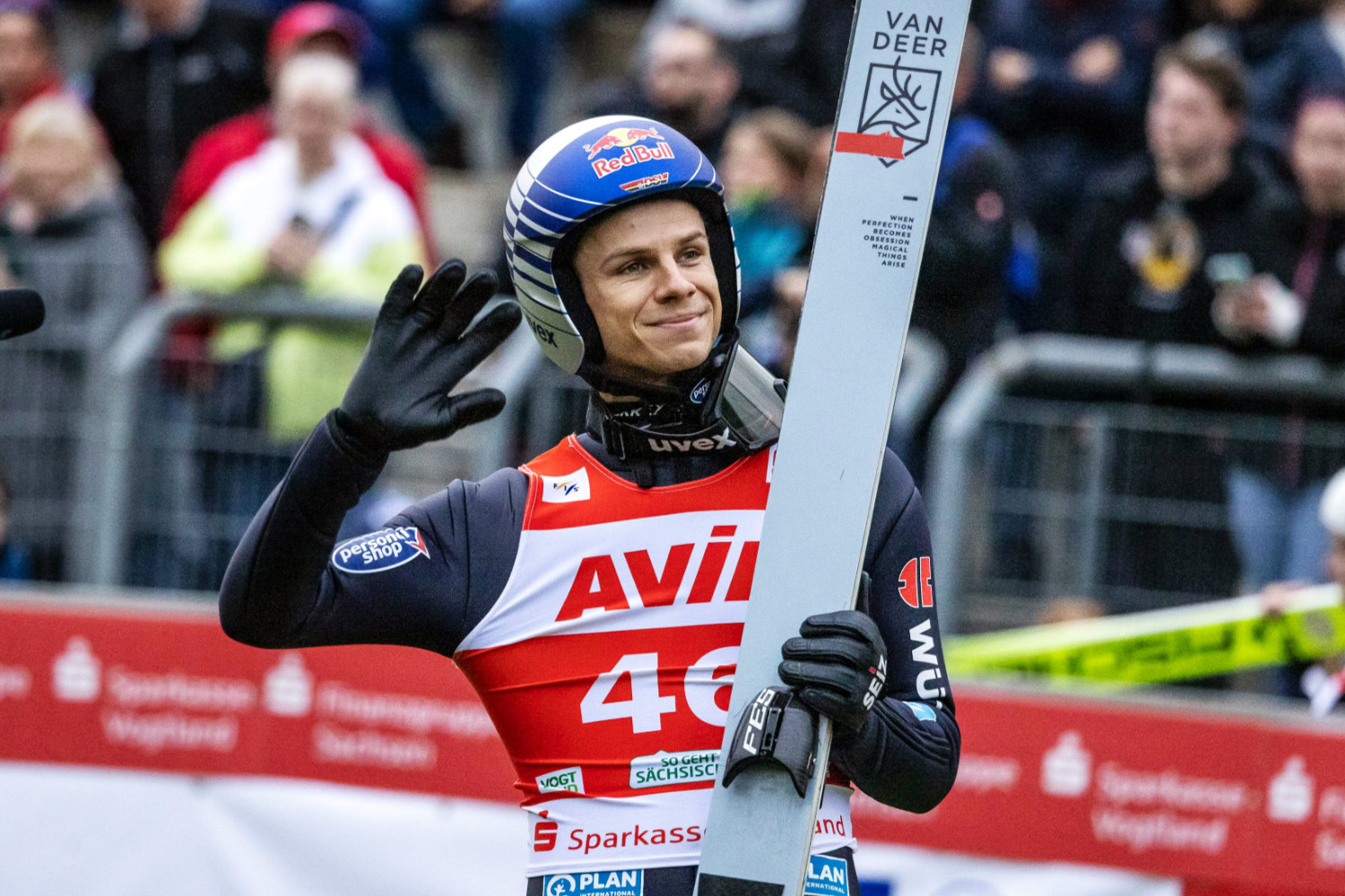 Heimsieg-in-Klingenthal-Deutsches-Mixed-Team-triumphiert-beim-Grand-Prix-Finale